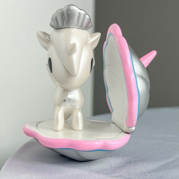 Tokidoki Mermicorno Series 7 White Pearl Gem Shell Mermaid Unicorn Figure w/ box - Picture 3 of 8